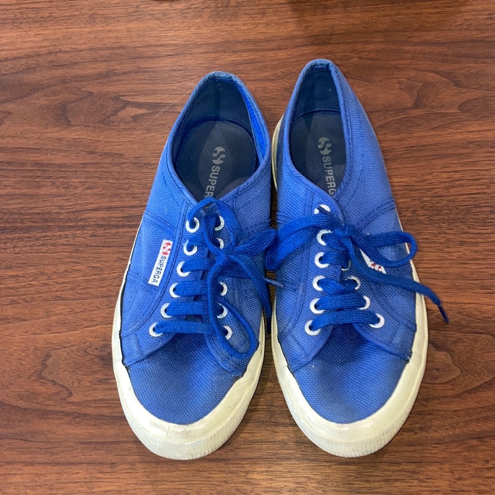 Superga size 39
